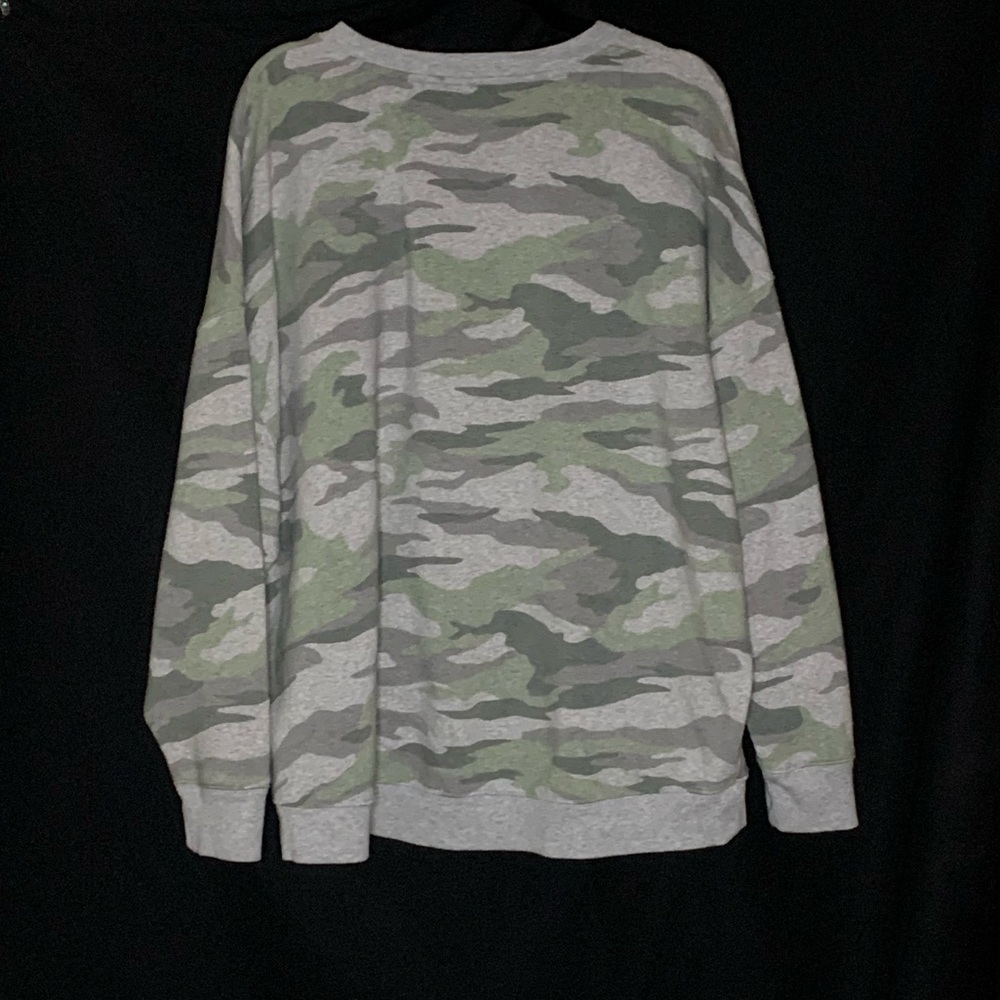 Time and Tru Plus Size Camouflage Sweater, XXL